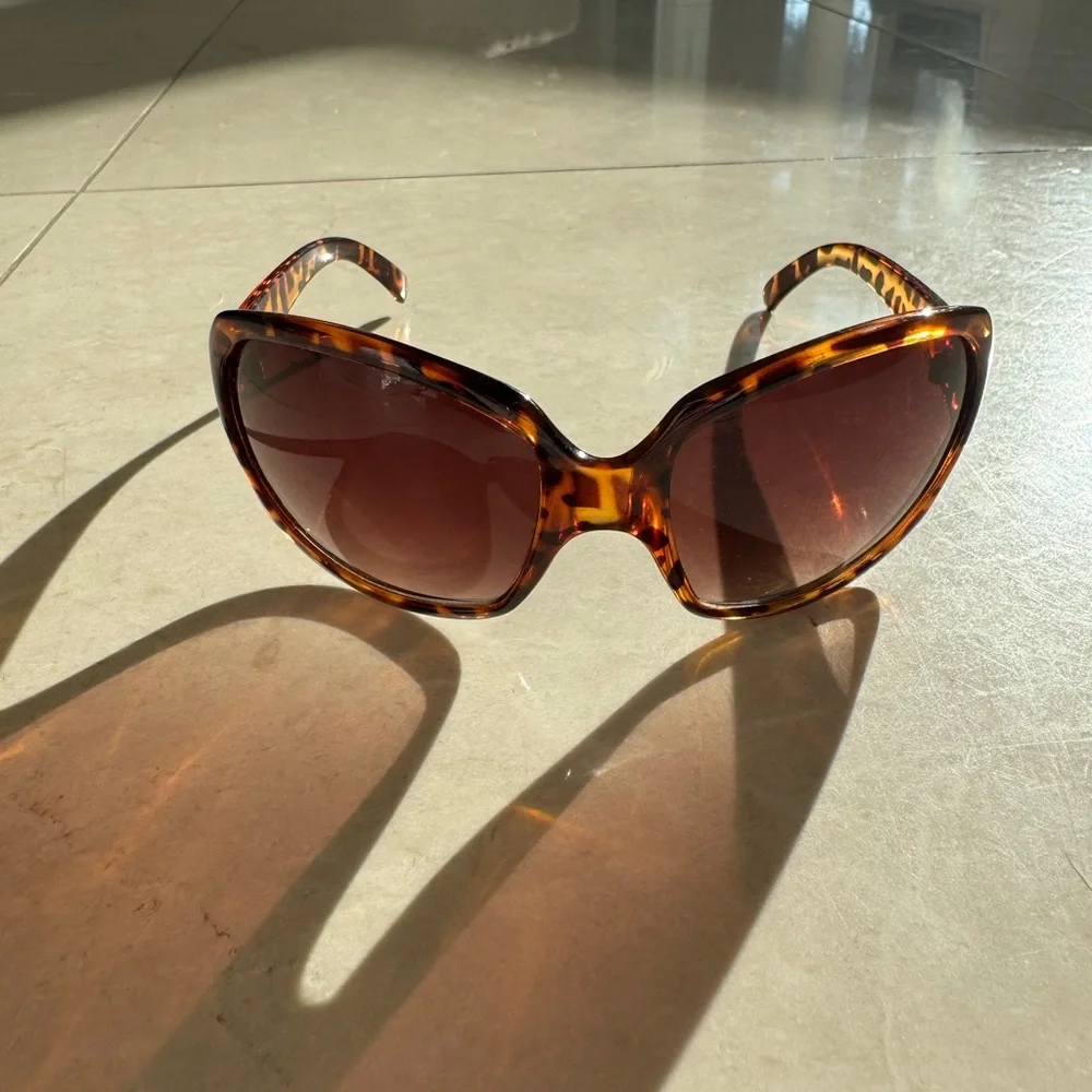 Tortoise Shell Women's Sunglasses